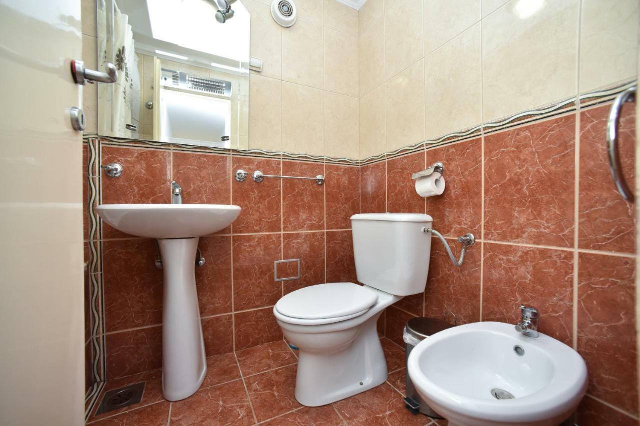 Bologna Apartments Budua Esterno foto