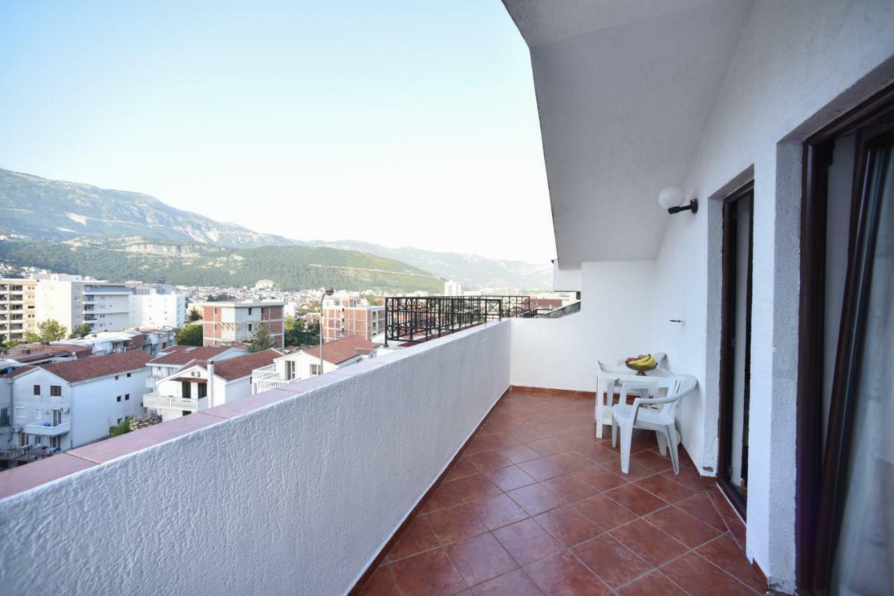 Bologna Apartments Budua Esterno foto