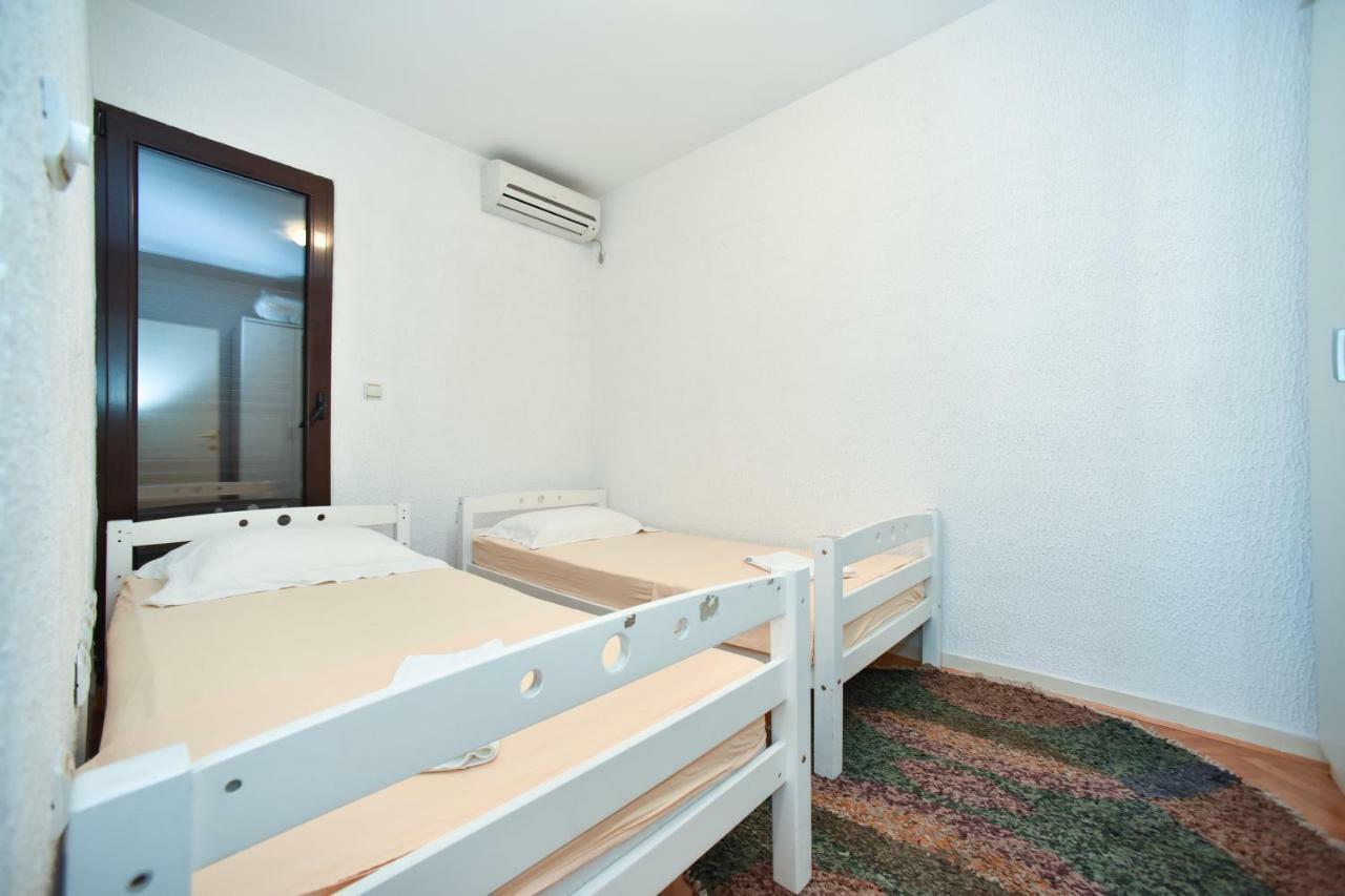 Bologna Apartments Budua Esterno foto