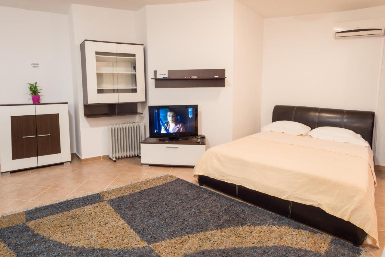 Bologna Apartments Budua Esterno foto