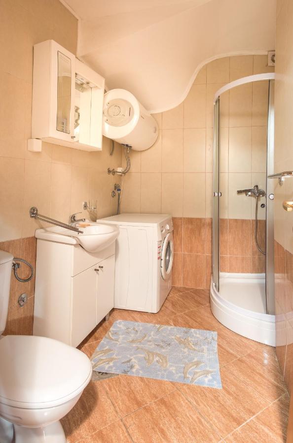 Bologna Apartments Budua Esterno foto